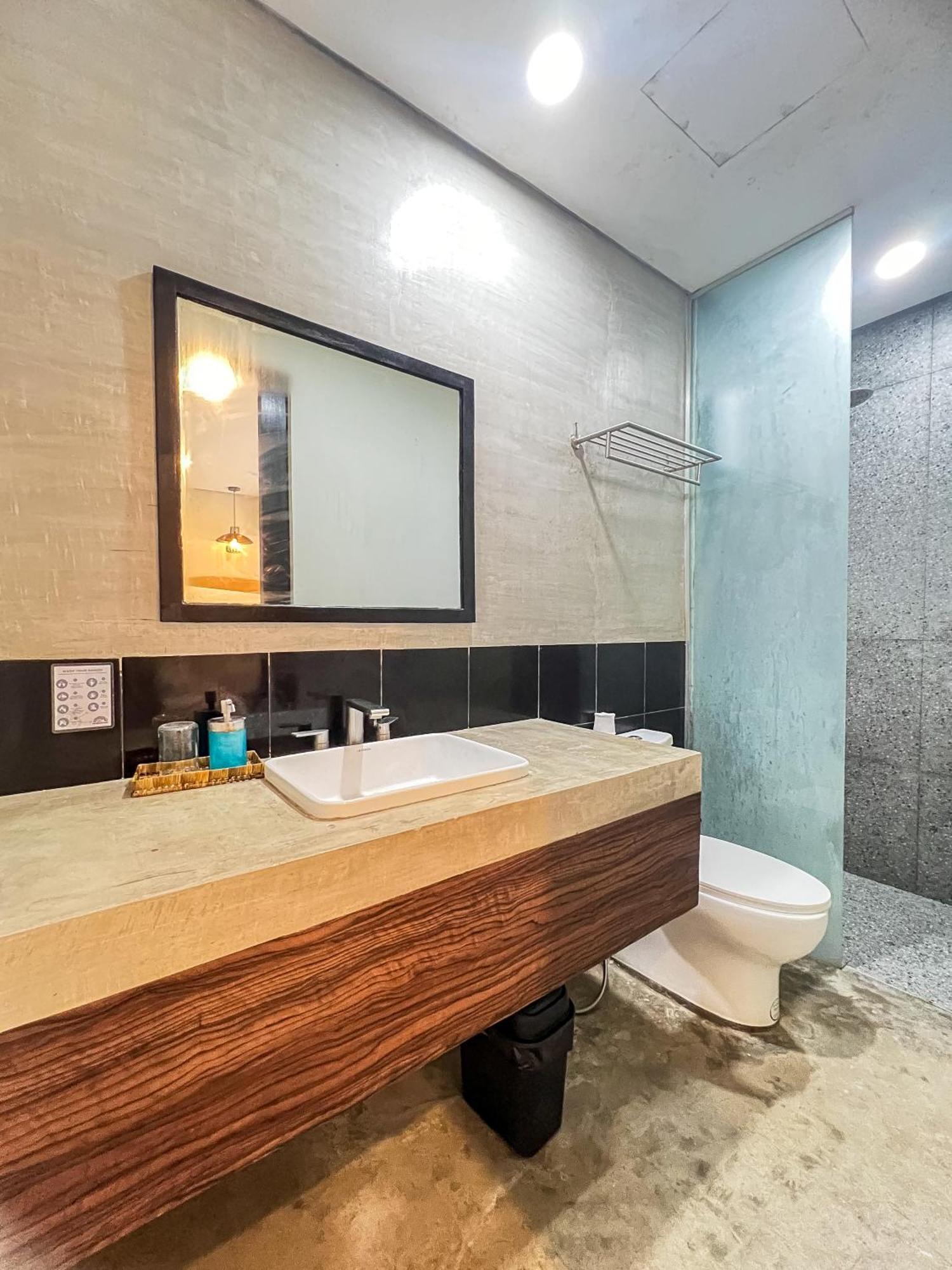 Siargao Bed And Brewery Hotel General Luna  Luaran gambar